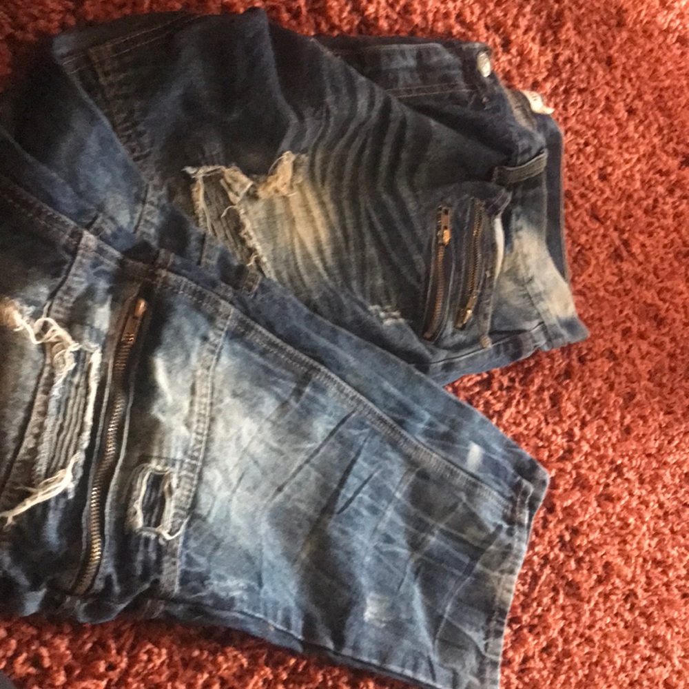 Jeans